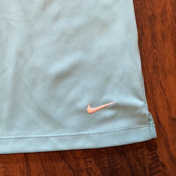 SOLD 🤩🤩 NIKE GOLF TANK TOP SIZE M - Picture 6 of 11